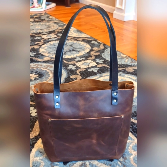 Portland Leather Handbags - Portland Leather Canyon Medium Classic Tote with Black Handles